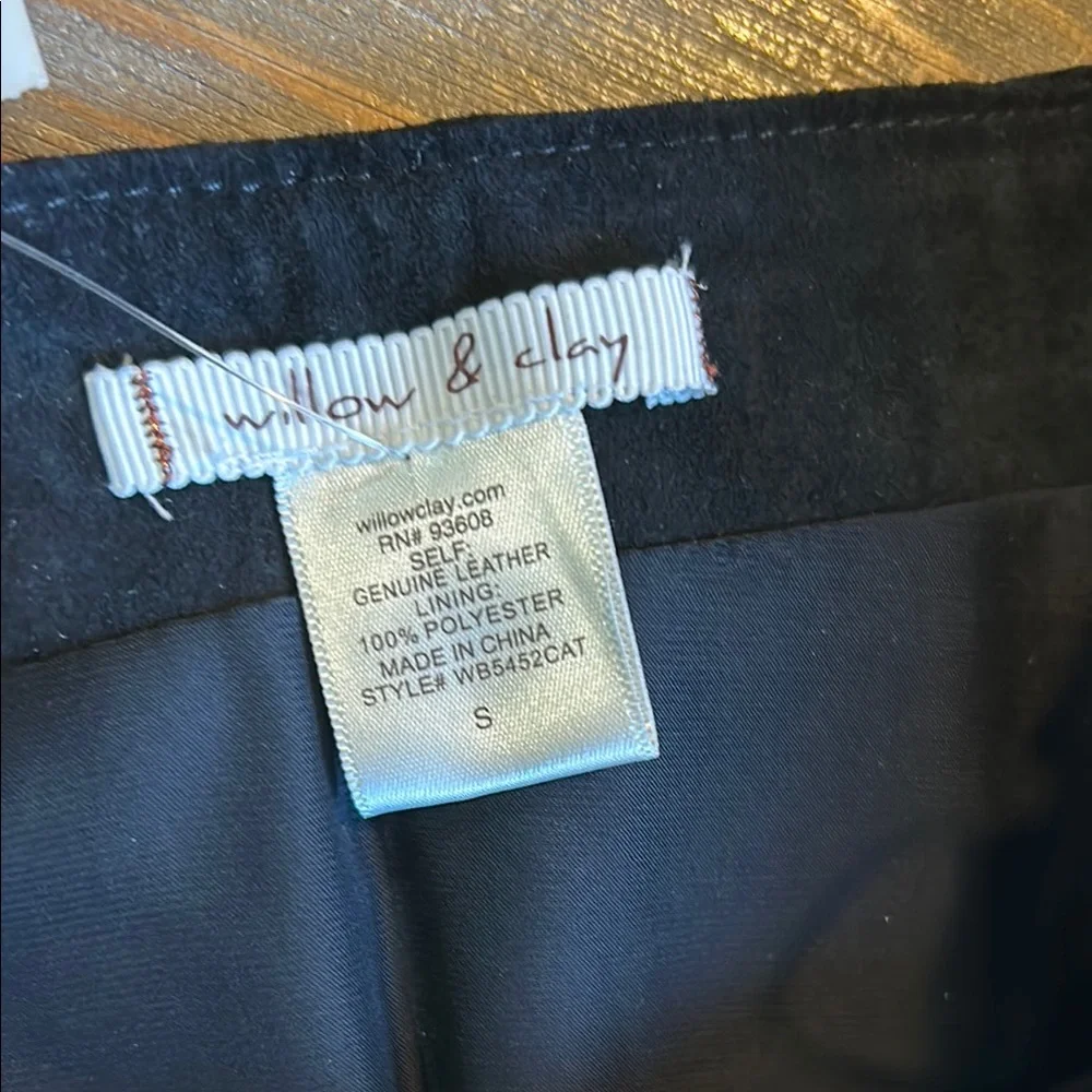 Willow & Clay Leathet Mini Skirt - Picture 5 of 5